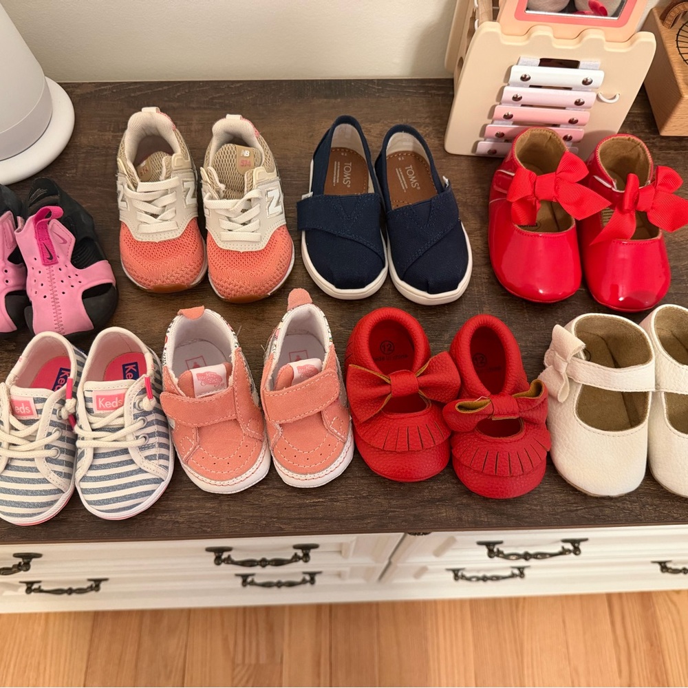Infant girls shoe bundle 8 pair